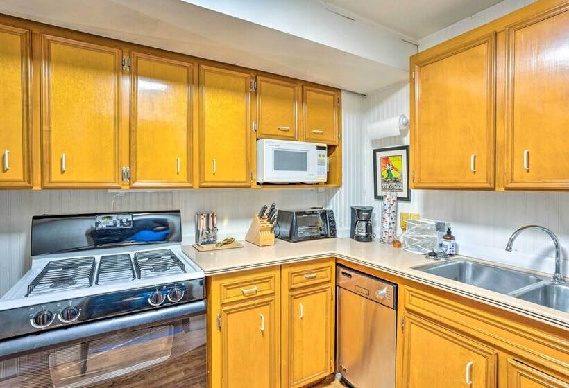 26 Mi To Mount Rainier, Game Room: Puyallup Oasis