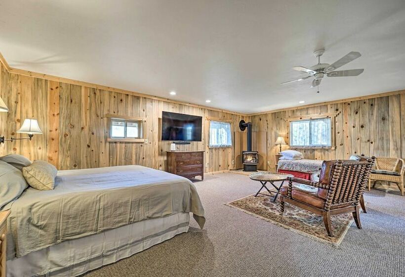 The Ole Bank : Historic Home In Dtwn Dolores