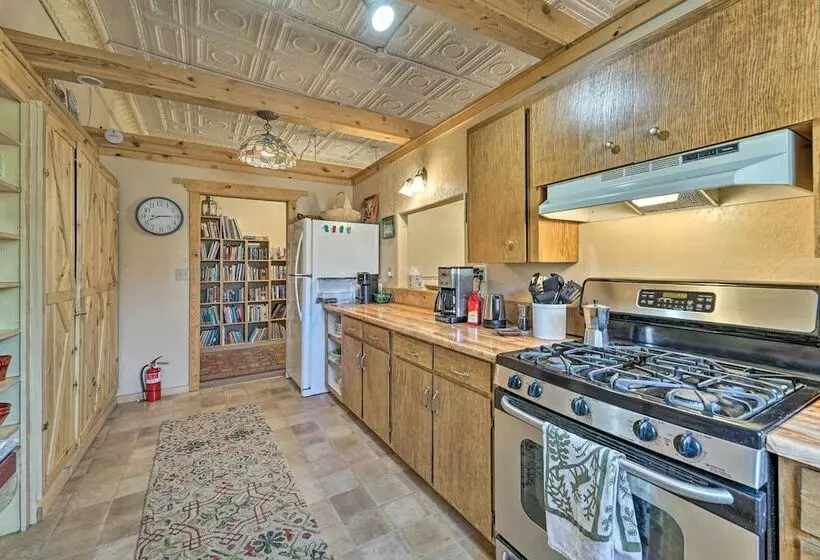 The Ole Bank : Historic Home In Dtwn Dolores