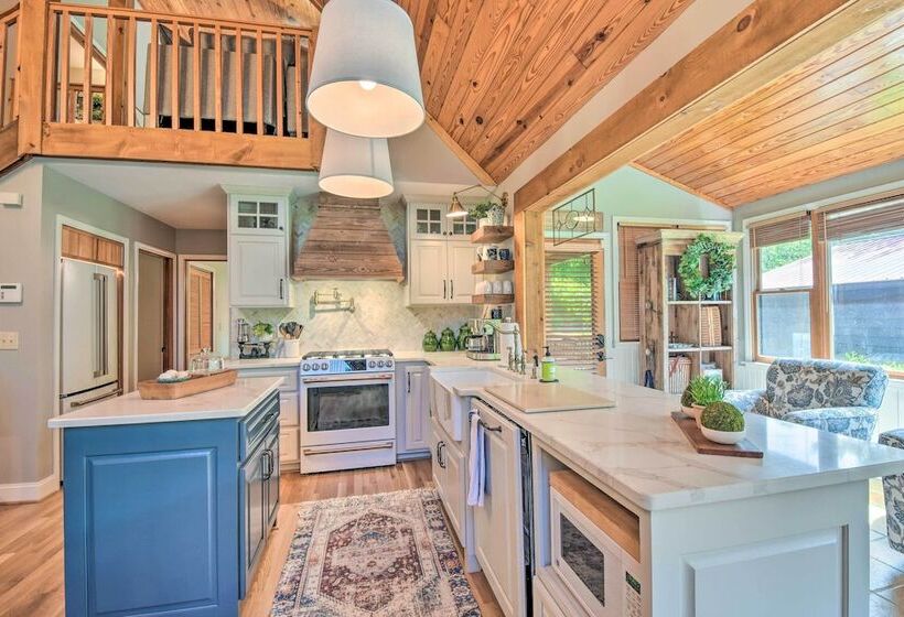 Waterfront Hayesville Home W/ Kayaks & River Views