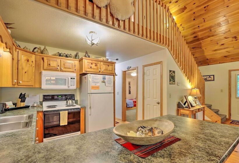 Whittlers Mountain Escape W/ Fireplace!