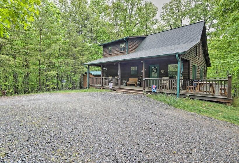 Whittlers Mountain Escape W/ Fireplace!