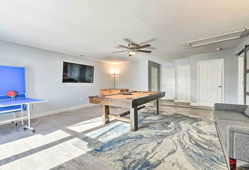 2 Mi To Lake: Home W/ Game Room, Pool & Fast Wifi!