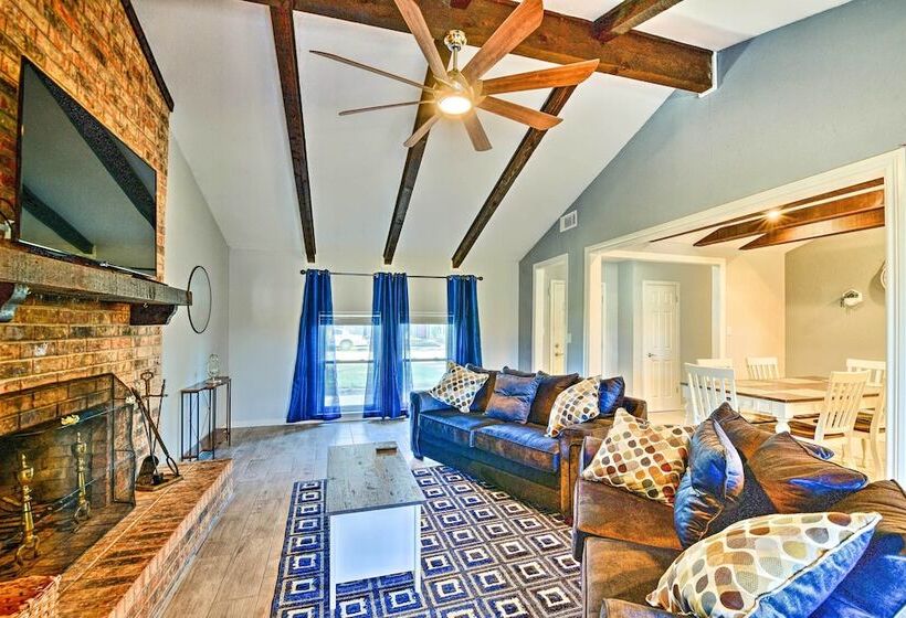 2 Mi To Lake: Home W/ Game Room, Pool & Fast Wifi!