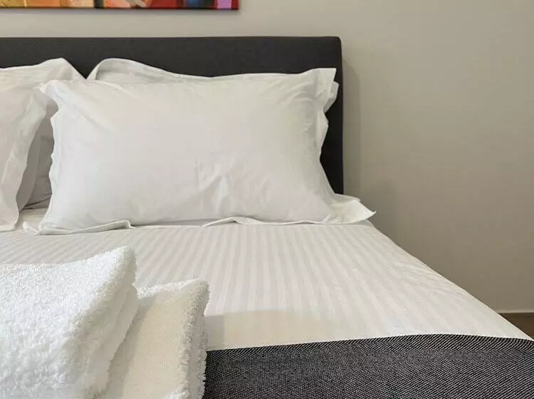 Aellō Luxury Apartments