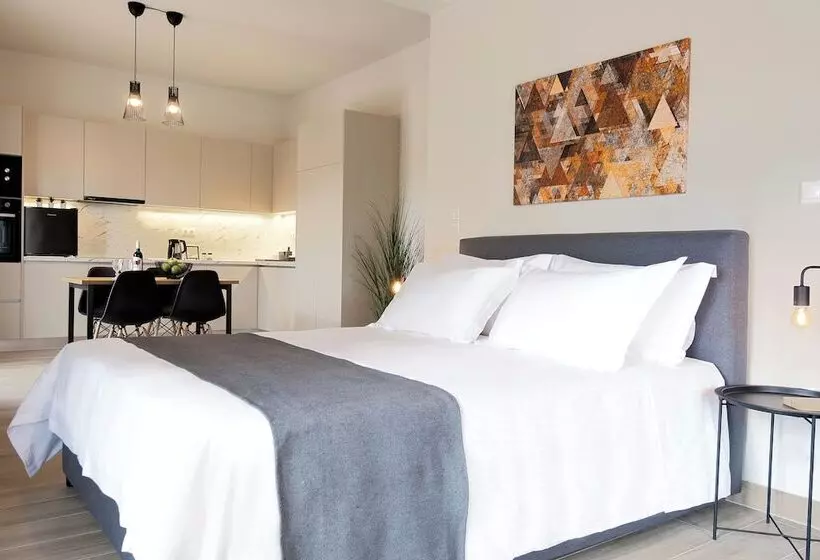 Aellō Luxury Apartments