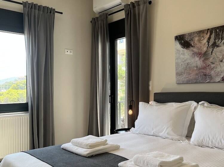 Aellō Luxury Apartments