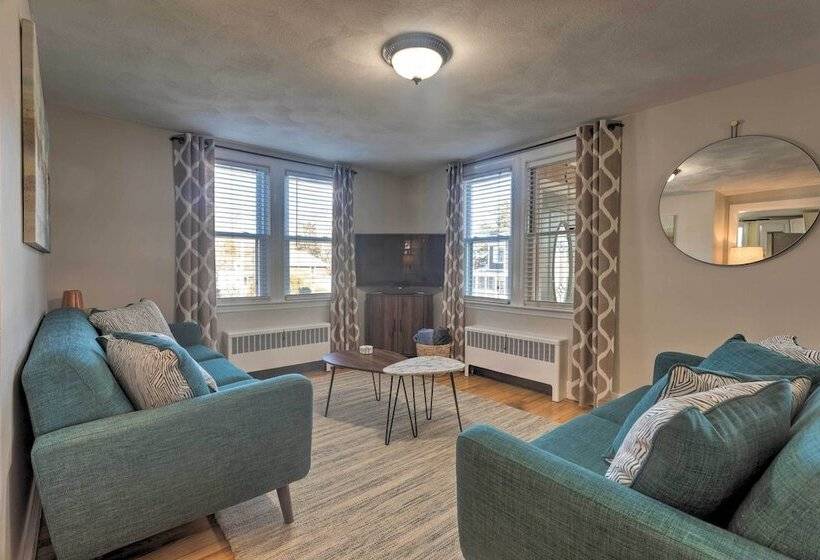 Bristol Home W/ Pool ~ 3 Mi To Dtwn & Beach!