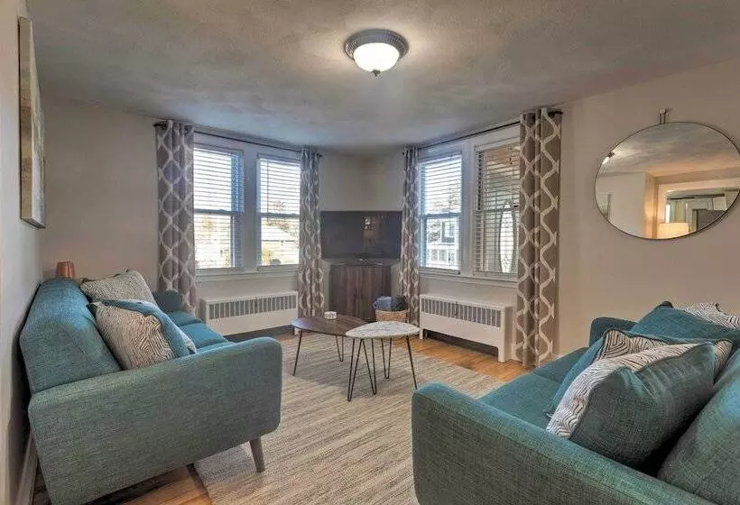 Bristol Home W/ Pool ~ 3 Mi To Dtwn & Beach!