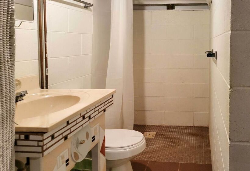 Walk To Lake Superior: Ontonagon Home W/ Fire Pit!