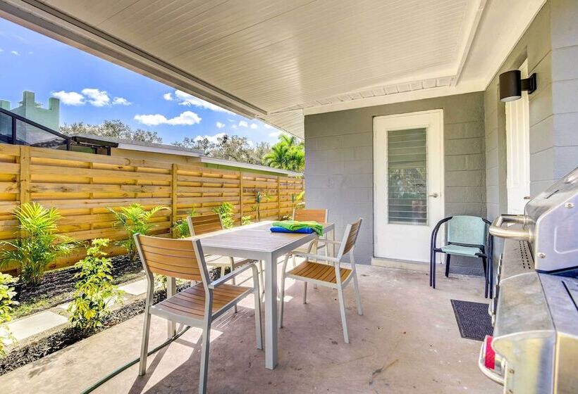 Charming Sarasota Vacation Home Near Downtown