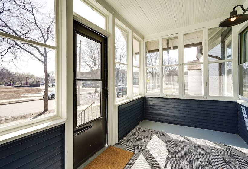 Updated Minneapolis Home In Howe Neighborhood!