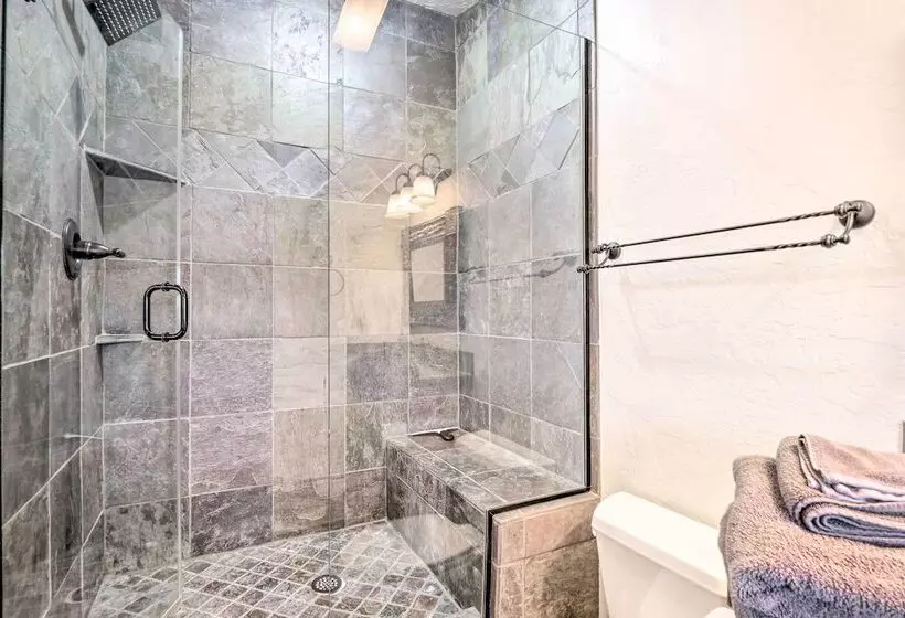 Mountain Views & Fire Pit: Granby Retreat!