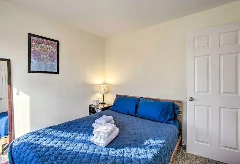 Centrally Located Aurora Home W/ Covered Patio