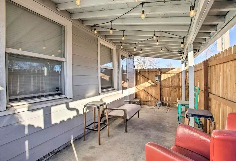 Centrally Located Aurora Home W/ Covered Patio