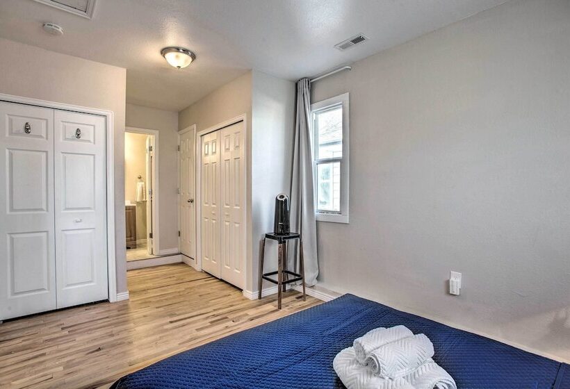 Centrally Located Aurora Home W/ Covered Patio