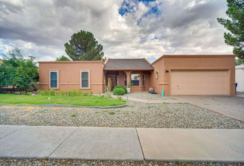 Convenient Las Cruces Home W/ Patio & Grill!