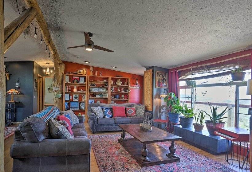 Cozy Black Hills Home On 13 Acres W/ Deck & Views!