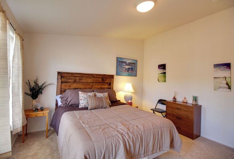 Clearlake Oaks Home W/ Game Room, Dock & Deck