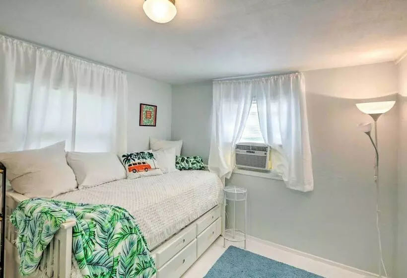 Cozy Obrien Home W/ Fire Pit & Patio Near Rivers!