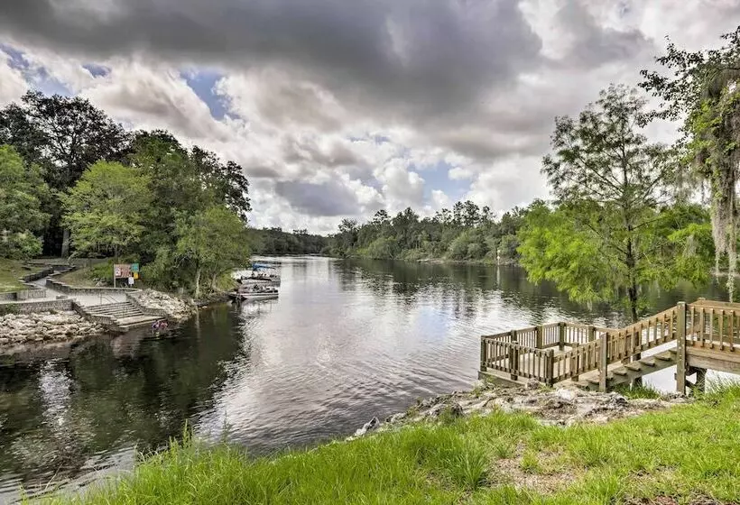 Cozy Obrien Home W/ Fire Pit & Patio Near Rivers!