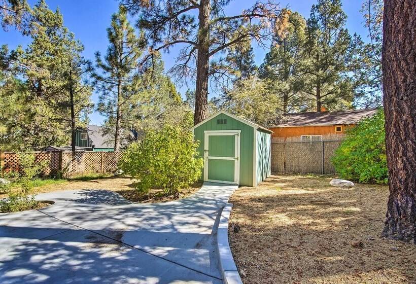 3 Mi To Lake: Sugarloaf Cabin W/ Deck & Yard