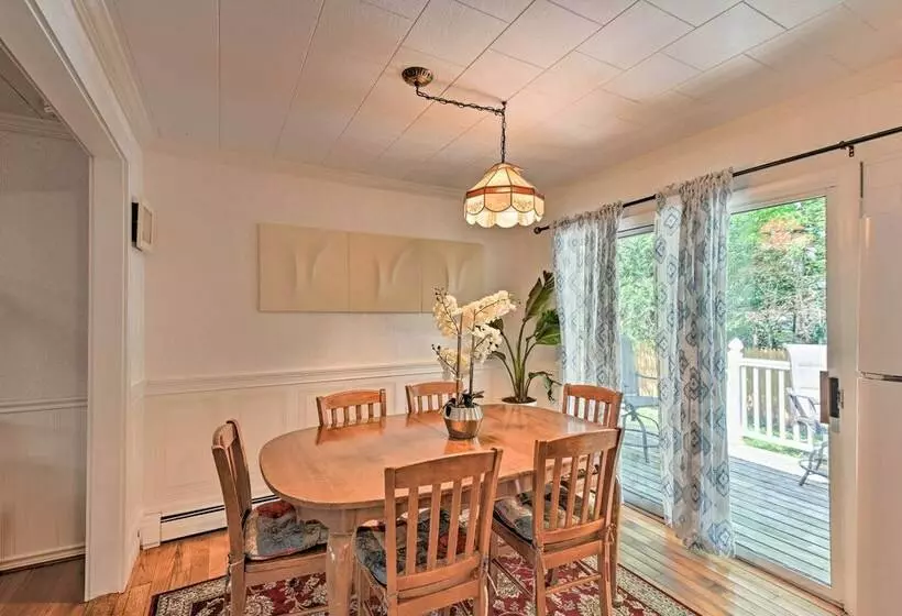 Cute Ellsworth Home W/ Deck, 16 Mi To Acadia!