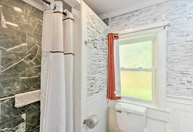 Cute Ellsworth Home W/ Deck, 16 Mi To Acadia!