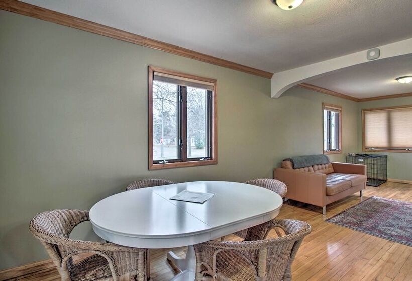 Dog Friendly Crosby Home W/ Bike Storage!