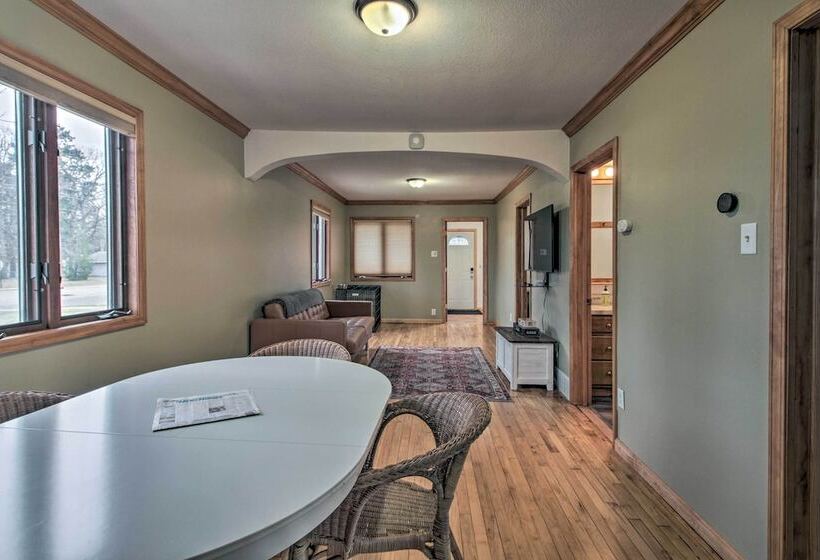 Dog Friendly Crosby Home W/ Bike Storage!