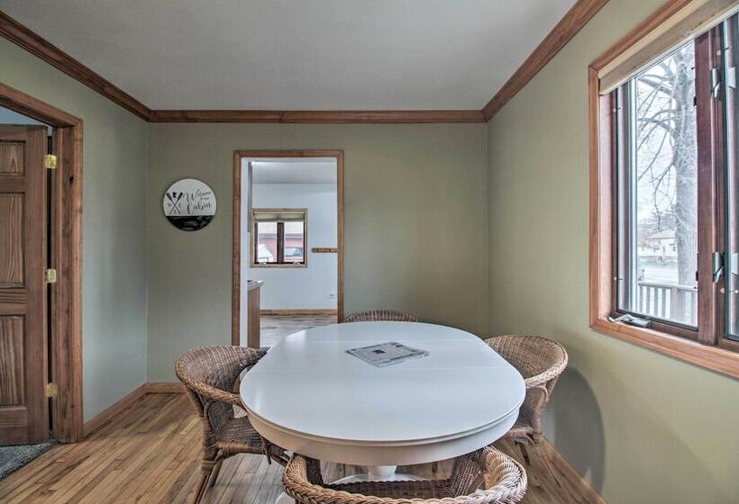 Dog Friendly Crosby Home W/ Bike Storage!