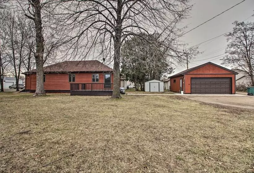 Dog Friendly Crosby Home W/ Bike Storage!