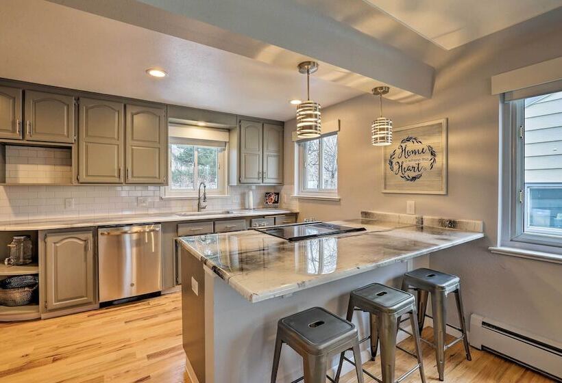 Dog Friendly Ranch Retreat ~5 Mi To Denver!