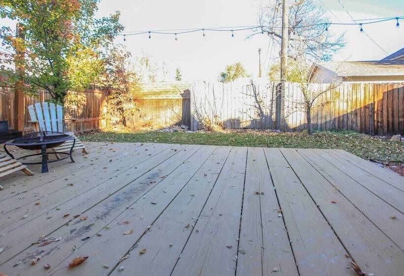 Downtown Home W/ Grill: 5 Mi To Garden Of The Gods