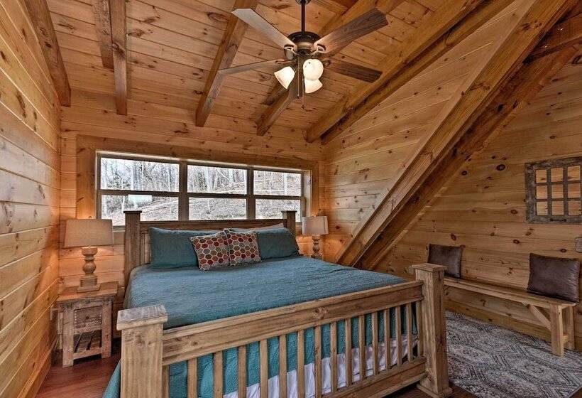 Elevated Cabin Bordering Smoky Mountain Nat L Park