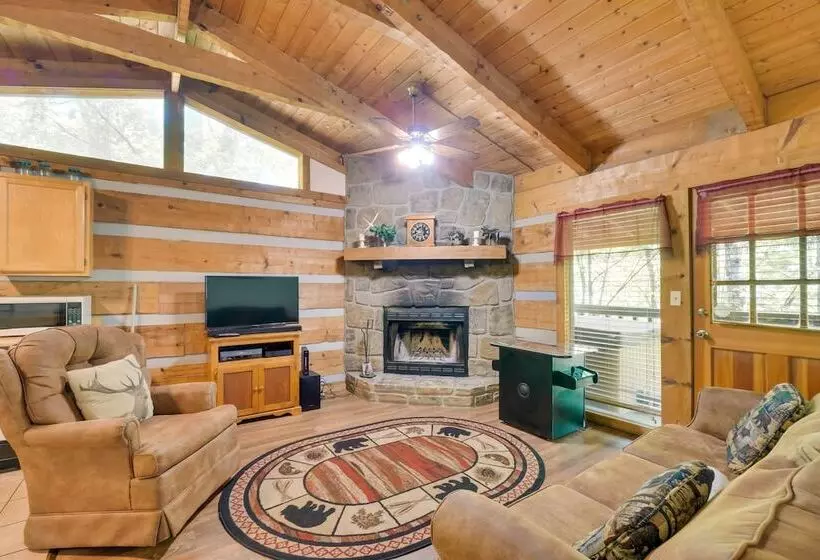 Gatlinburg Cabin W/ Hot Tub ~ 6 Mi To Downtown!