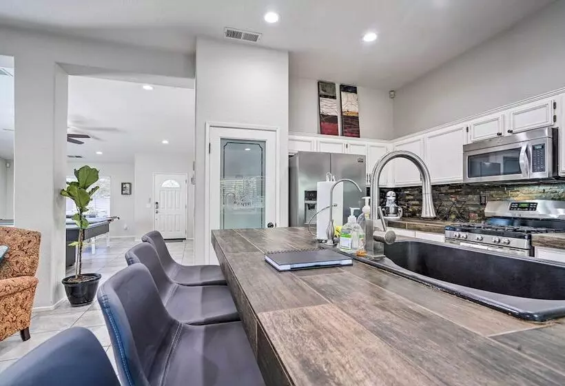 Pet Friendly Indio Retreat W/ Pool & Game Room!