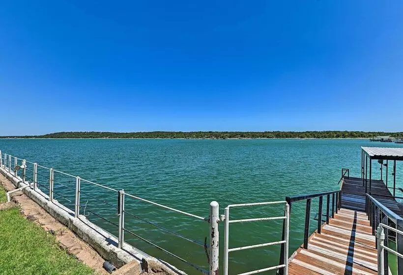 Lakefront Brownwood Home W/ Private Boat Dock