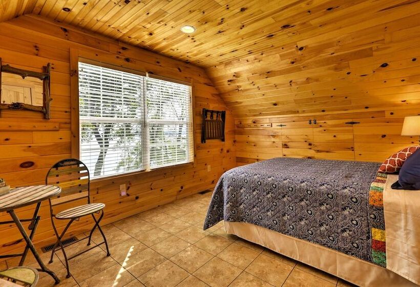 Lakefront Rutledge Home W/ Fire Pit & Private Dock