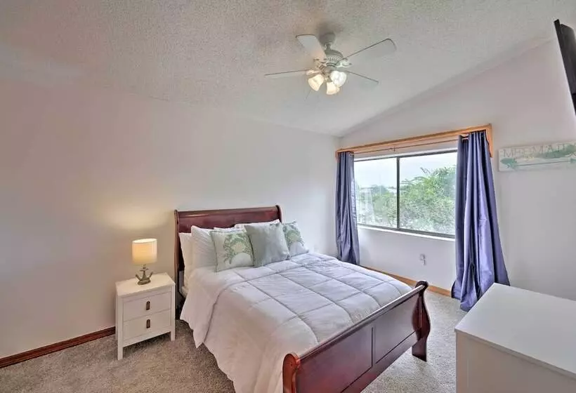 Lovely Palm Coast Retreat W/ Outdoor Kitchen