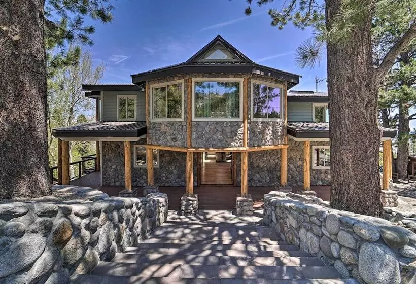 Luxe Reno Chalet W/ Mountain View: 3 Mi To Skiing!