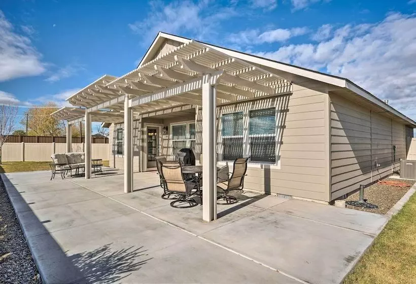 Modern Caldwell House W/ Yard & Furnished Patio!