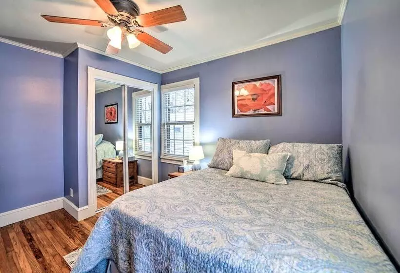 Modern Home W/ Backyard, 1 Mi To Dtwn Sturgeon Bay