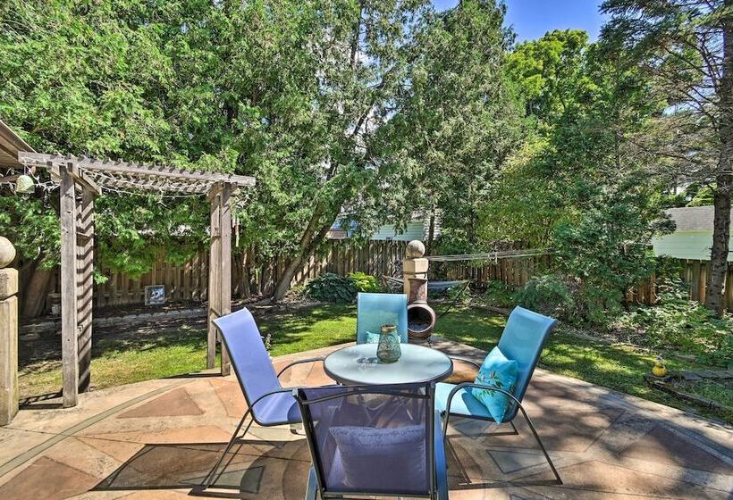 Modern Home W/ Backyard, 1 Mi To Dtwn Sturgeon Bay