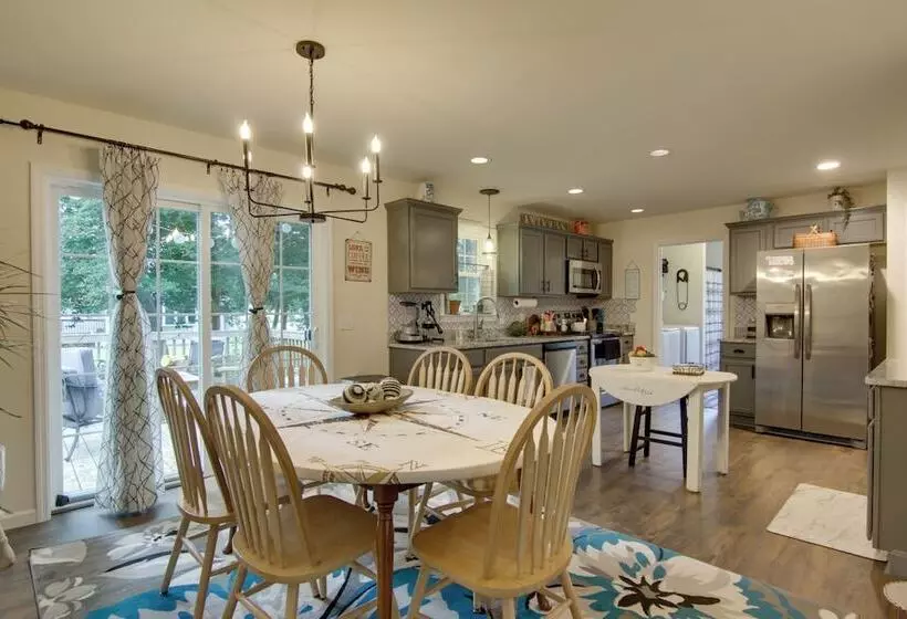 Ocean View Escape ~ 4 Miles To Bethany Beach!