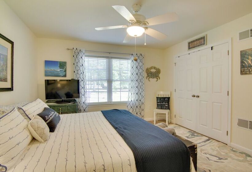 Ocean View Escape ~ 4 Miles To Bethany Beach!