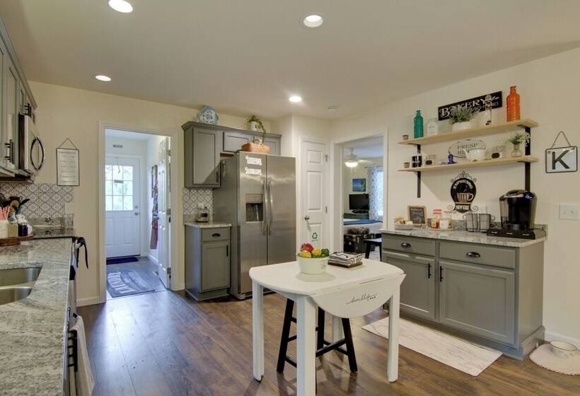 Ocean View Escape ~ 4 Miles To Bethany Beach!