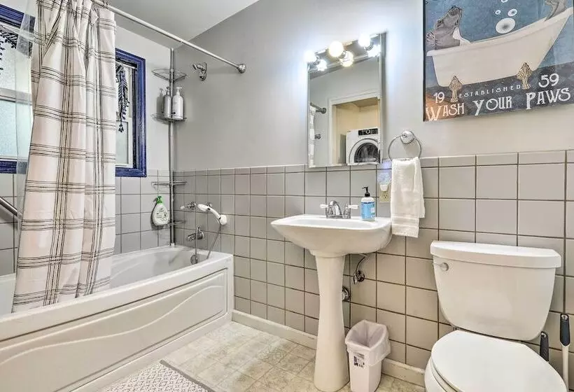 Pet Friendly Eureka Home ~ 6 Mi To Old Town!