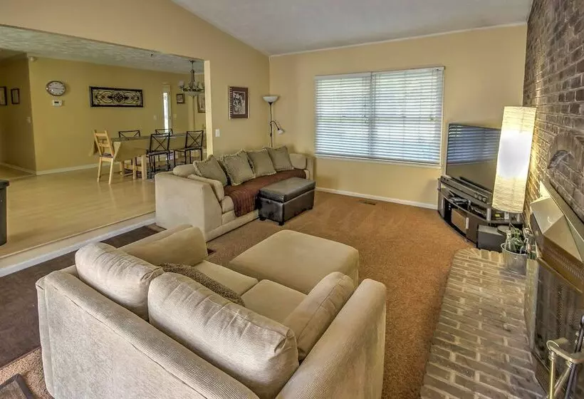 Private Plymouth Hideaway   13 Miles To Ann Arbor!