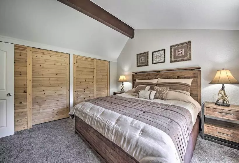 Quiet Lake Arrowhead Retreat W/ Large Deck!